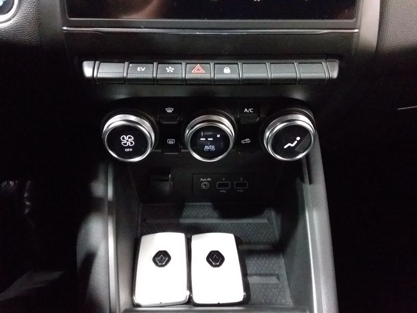 RENAULT CAPTUR 2020 - Photo n°14