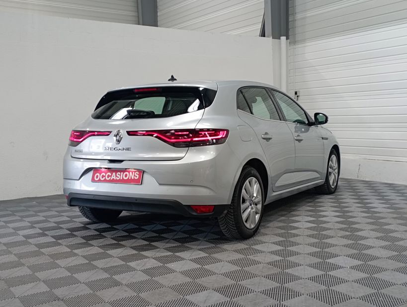RENAULT MEGANE IV BERLINE 2021 - Photo n°5