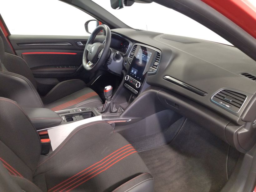 RENAULT MEGANE IV BERLINE 2021 - Photo n°8