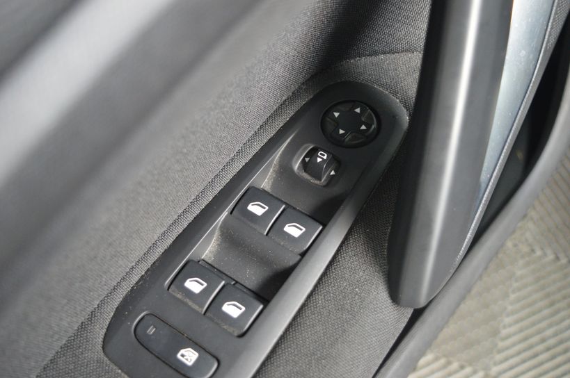 PEUGEOT 308 2014 - Photo n°30