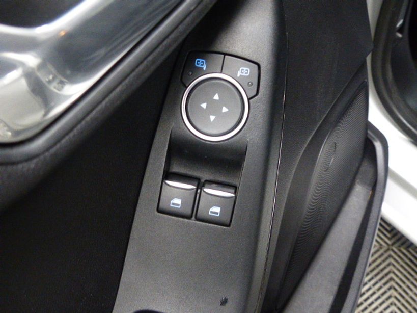 FORD FIESTA 2019 - Photo n°15