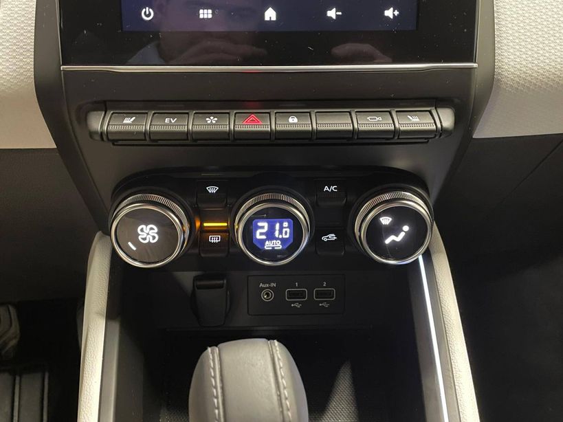 RENAULT CLIO V 2023 - Photo n°14