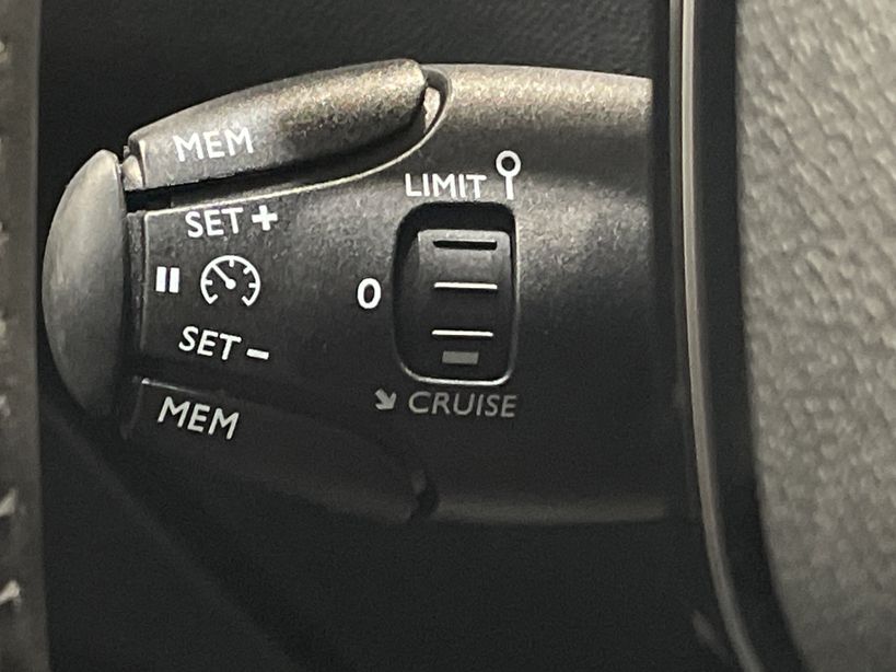 PEUGEOT 2008 2023 - Photo n°34