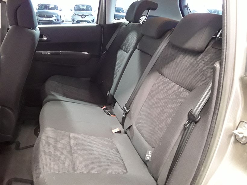 PEUGEOT 3008 HYBRID4 2012 - Photo n°17
