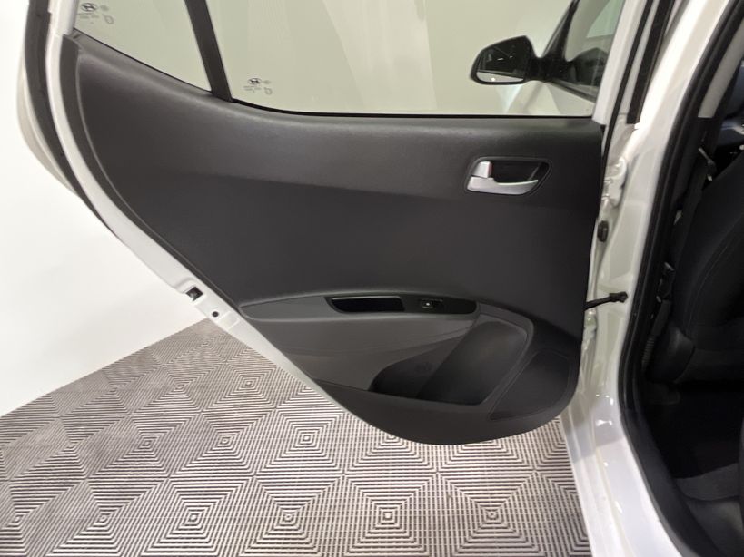 HYUNDAI i10 2016 - Photo n°35