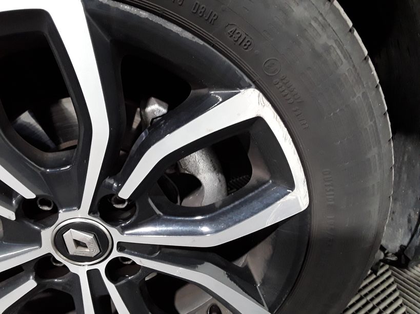 RENAULT CLIO IV 2019 - Photo n°3