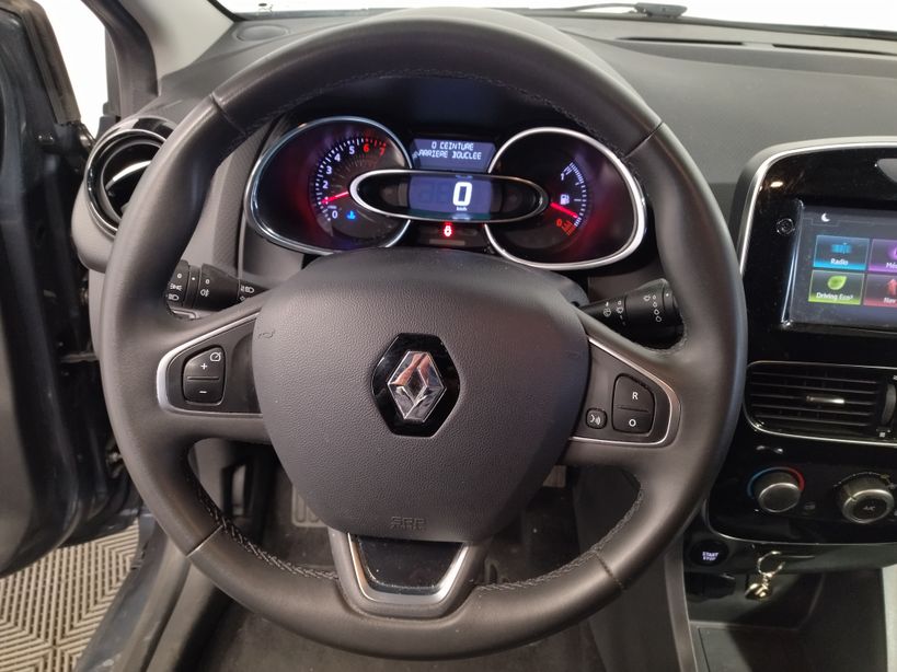 RENAULT CLIO IV 2017 - Photo n°12