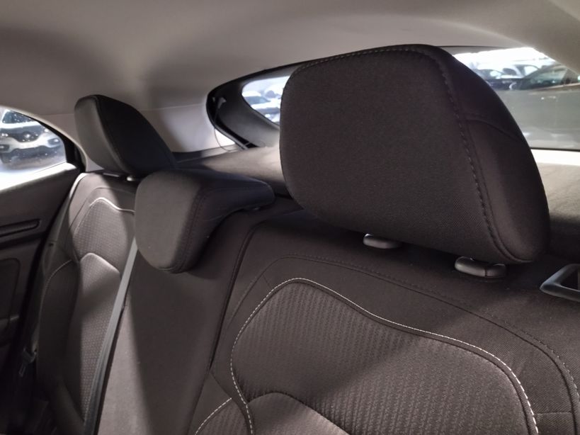RENAULT MEGANE IV BERLINE BUSINESS 2020 - Photo n°22