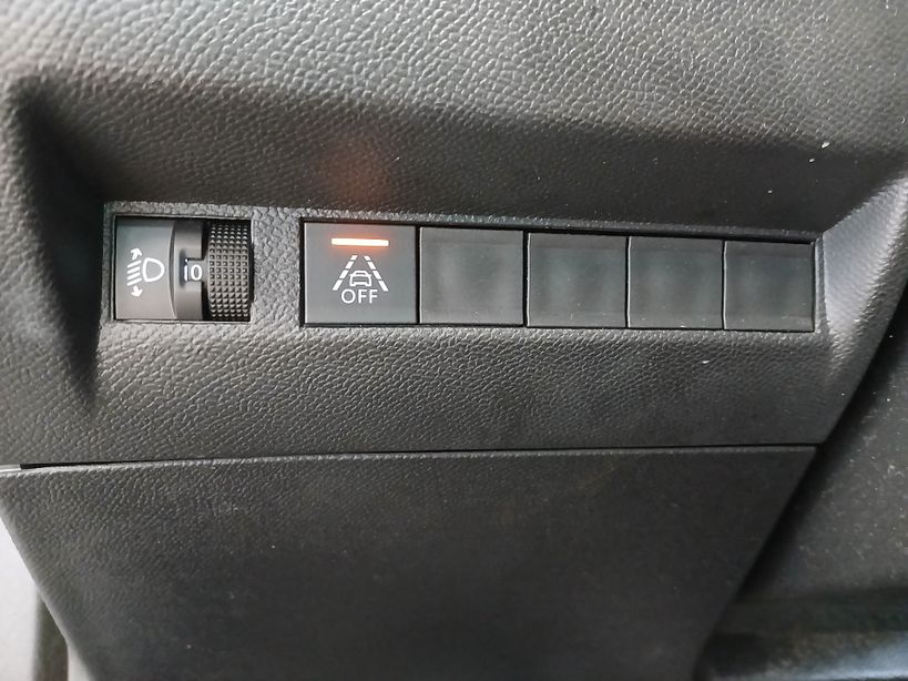 PEUGEOT 2008 2023 - Photo n°12