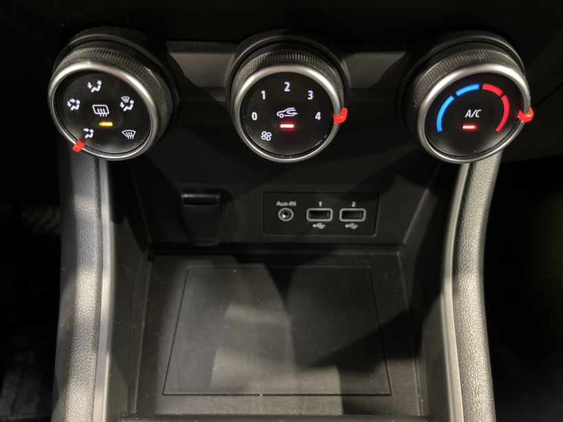 RENAULT CAPTUR 2020 - Photo n°17