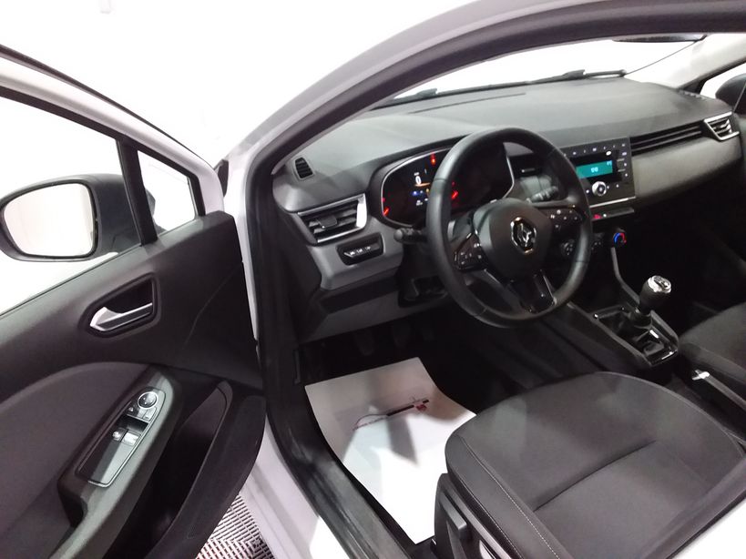 RENAULT CLIO V 2019 - Photo n°12