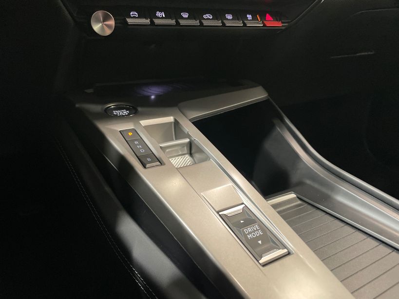 PEUGEOT 308 2023 - Photo n°18