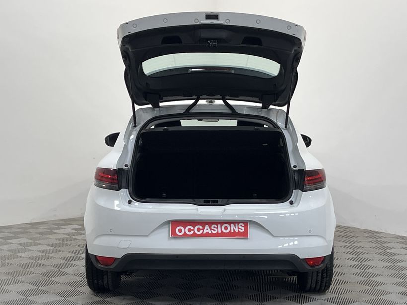 RENAULT MEGANE IV BERLINE 2021 - Photo n°48