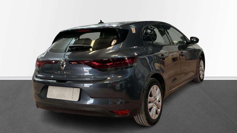 RENAULT MEGANE IV BERLINE 2022 - Photo n°5
