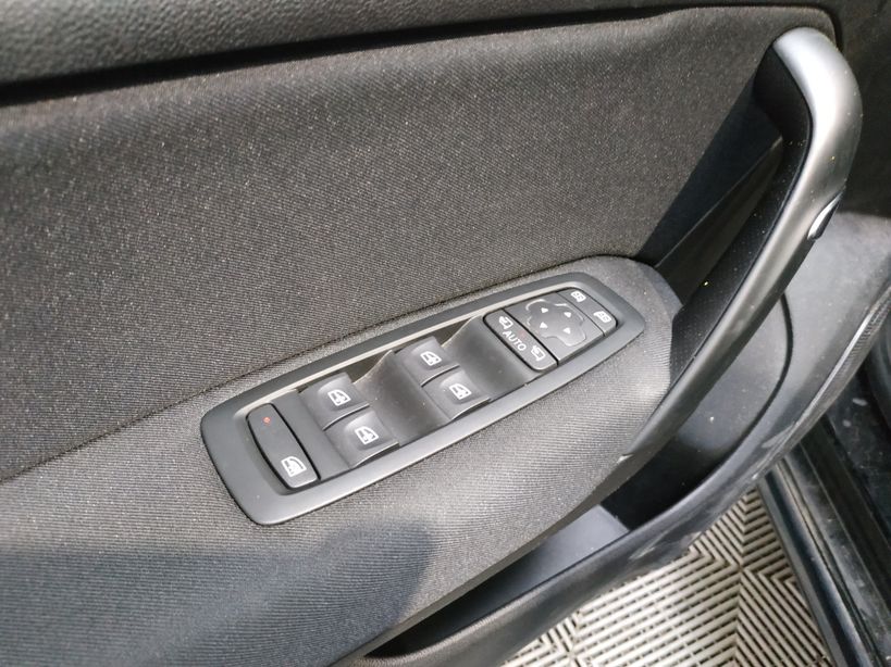 RENAULT MEGANE IV ESTATE BUSINESS 2020 - Photo n°18
