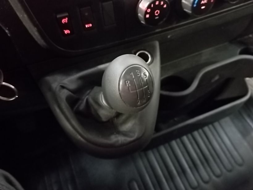 RENAULT MASTER FOURGON 2018 - Photo n°21