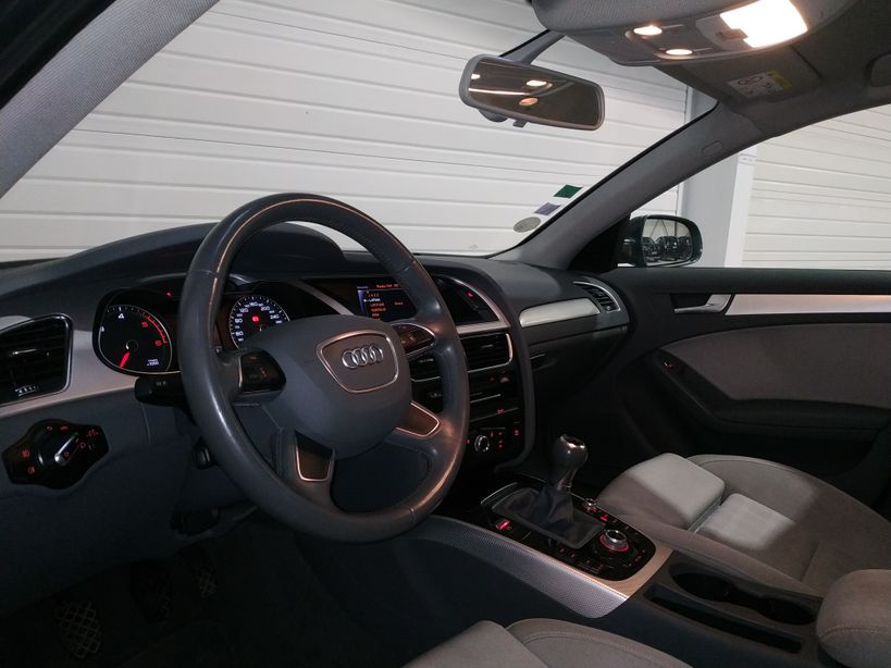 AUDI A4 BUSINESS 2015 - Photo n°13