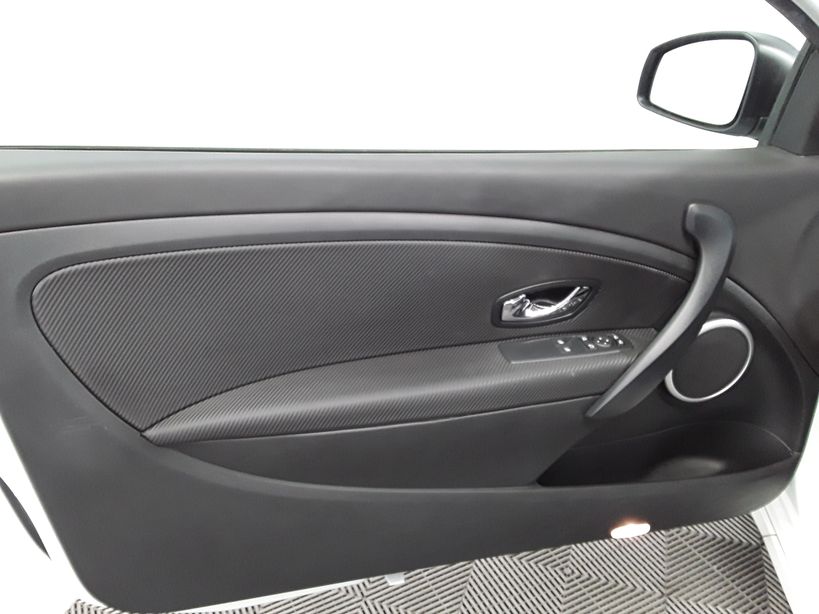 RENAULT MEGANE III COUPE 2015 - Photo n°12