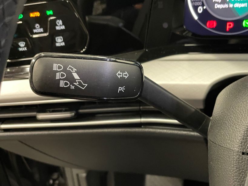VOLKSWAGEN GOLF 2023 - Photo n°20