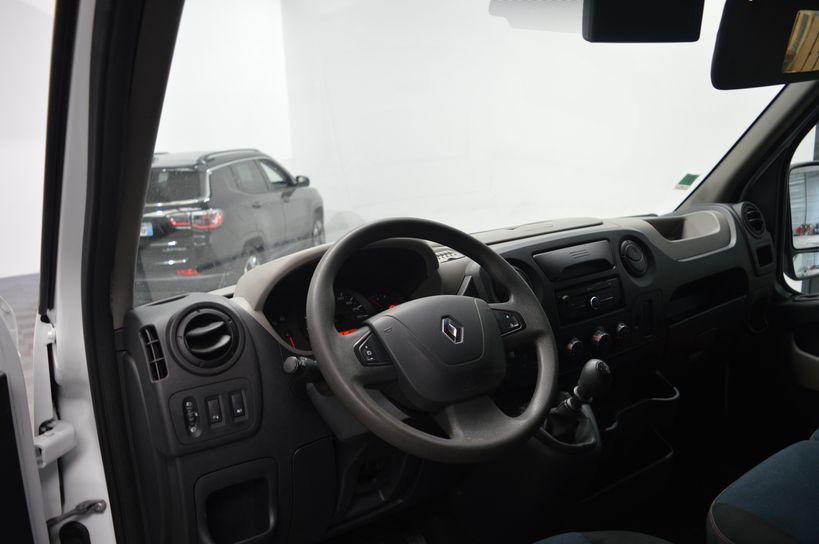 RENAULT MASTER FOURGON 2017 - Photo n°8