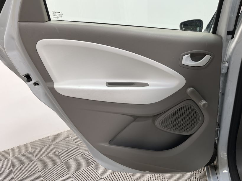 RENAULT ZOE 2018 - Photo n°34