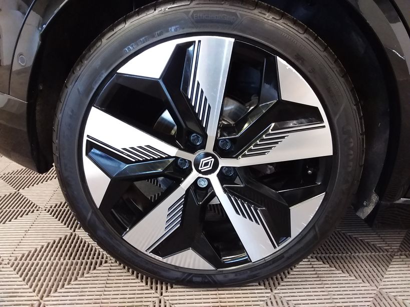RENAULT MEGANE E TECH 2022 - Photo n°3