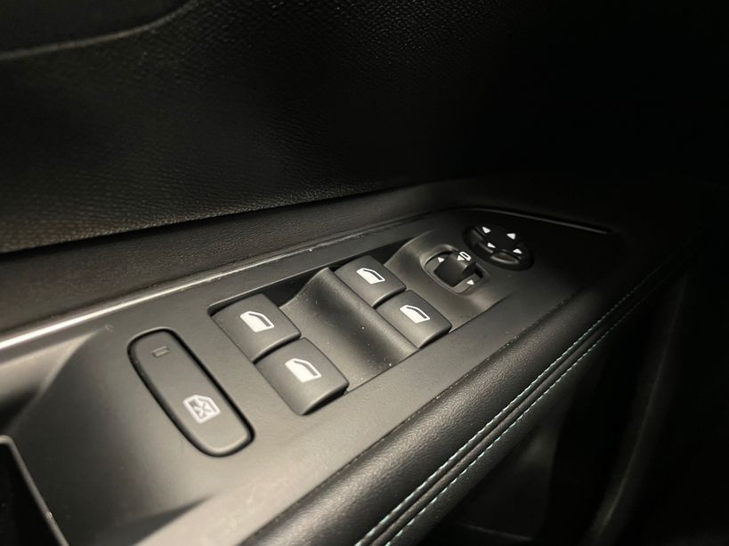 PEUGEOT 3008 2023 - Photo n°16