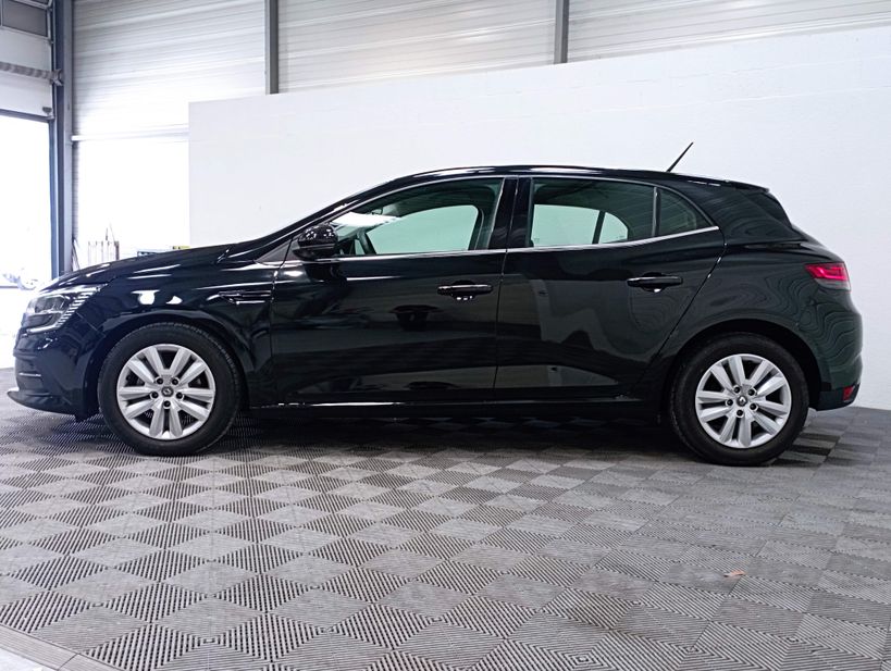 RENAULT MEGANE IV BERLINE 2021 - Photo n°5
