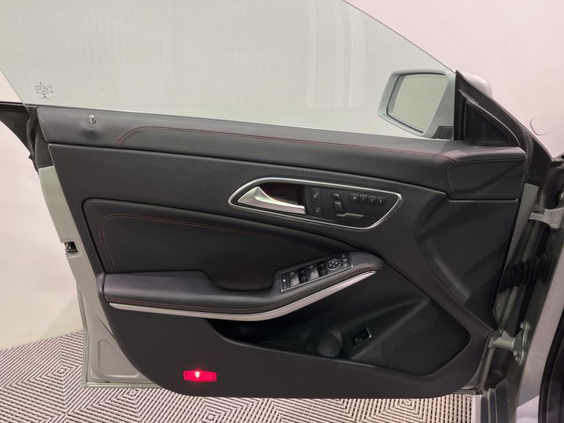 MERCEDES CLASSE CLA 2015 - Photo n°32
