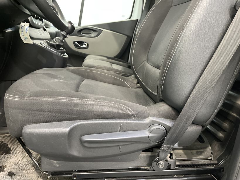 RENAULT TRAFIC FOURGON 2019 - Photo n°34