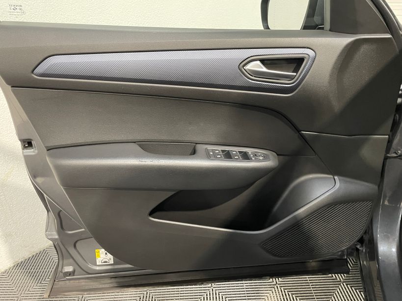 RENAULT ARKANA 2023 - Photo n°34