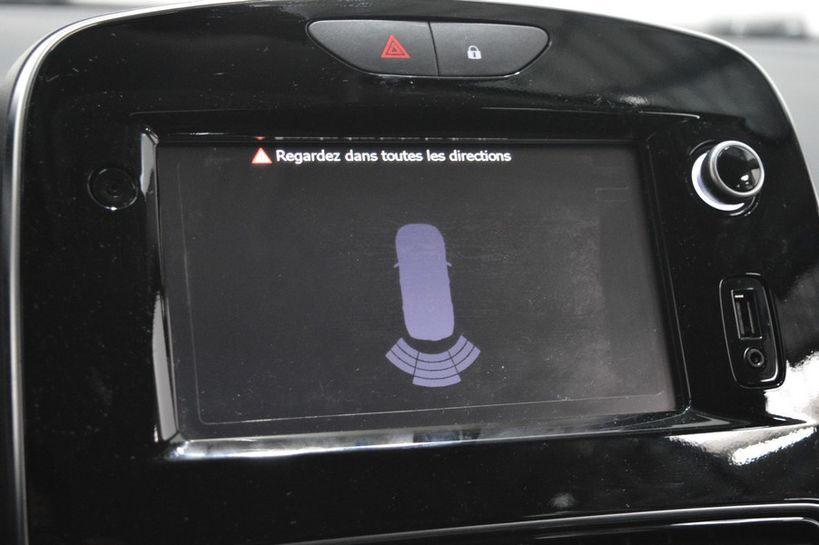 RENAULT CLIO IV BUSINESS 2017 - Photo n°14