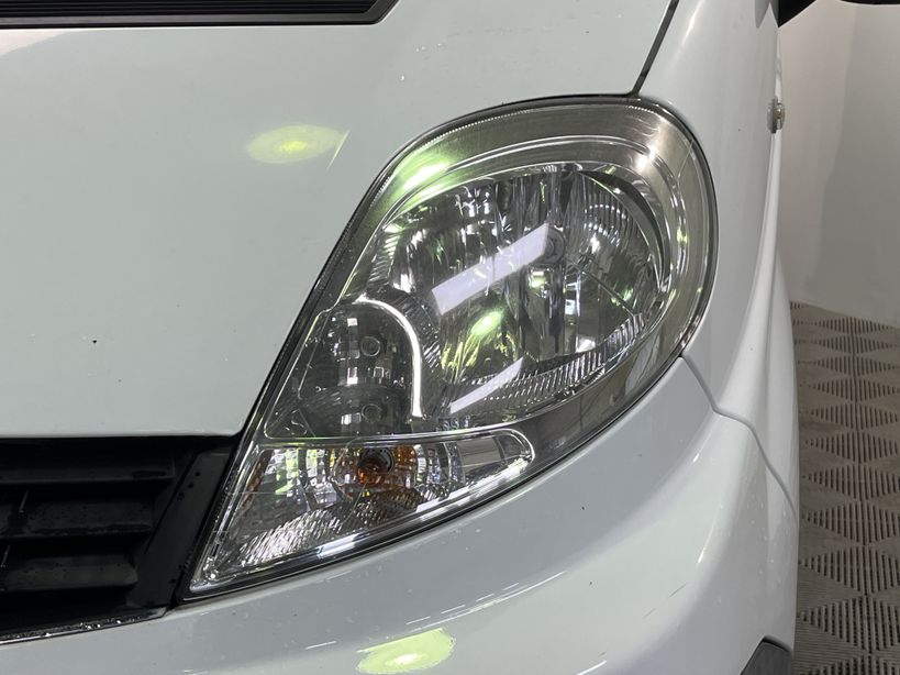 RENAULT TRAFIC FOURGON 2010 - Photo n°8