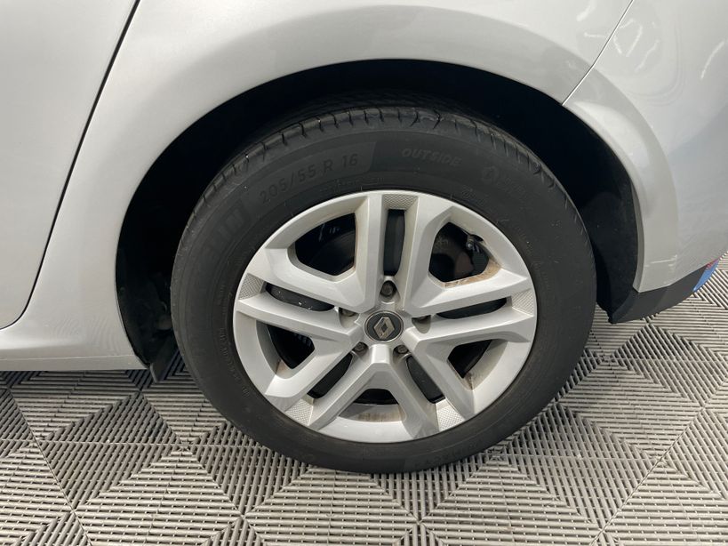 RENAULT MEGANE IV BERLINE BUSINESS 2020 - Photo n°34