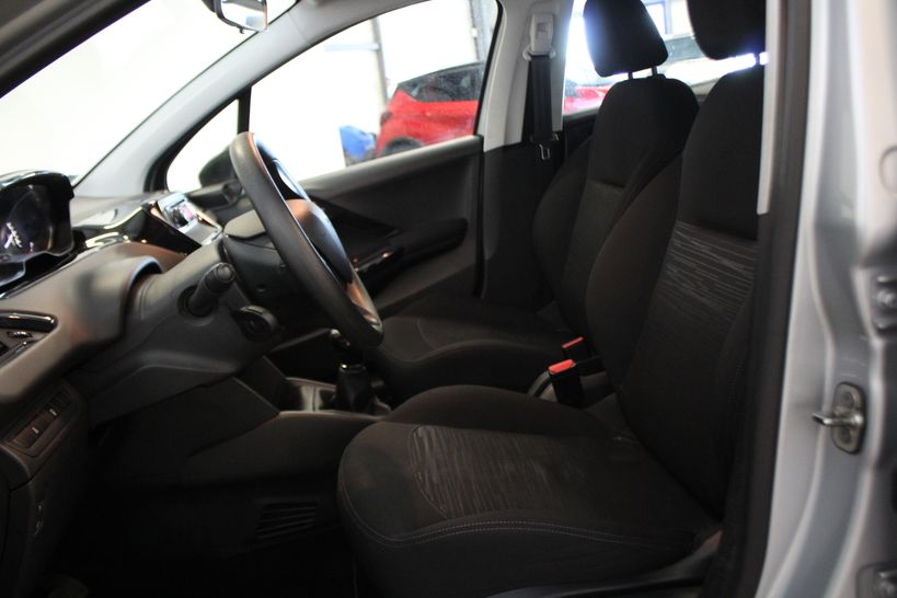 PEUGEOT 208 AFFAIRE 2017 - Photo n°21