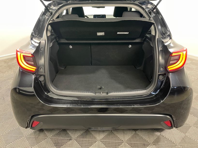 TOYOTA YARIS HYBRIDE MY21 2022 - Photo n°9