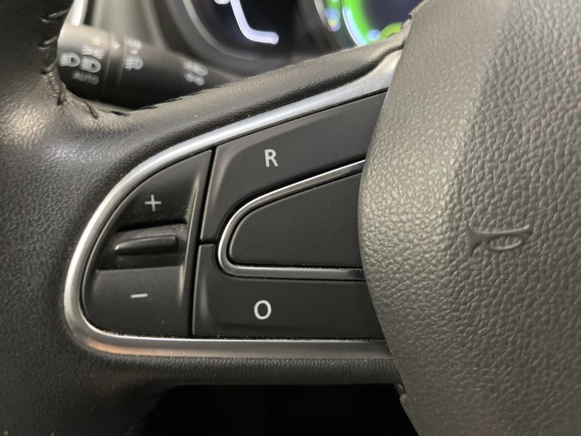 RENAULT GRAND SCENIC IV 2017 - Photo n°25