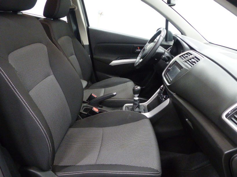 SUZUKI SX4 S CROSS 2014 - Photo n°6