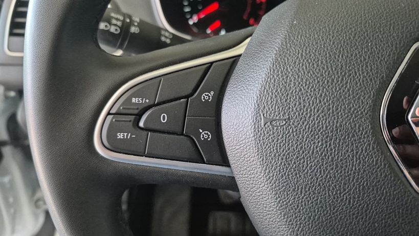 RENAULT MEGANE IV BERLINE 2022 - Photo n°20