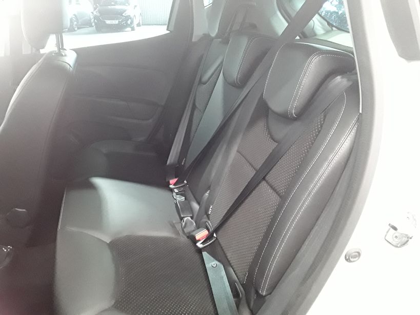 RENAULT CLIO IV 2018 - Photo n°16