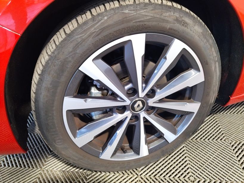 RENAULT MEGANE IV BERLINE 2021 - Photo n°4