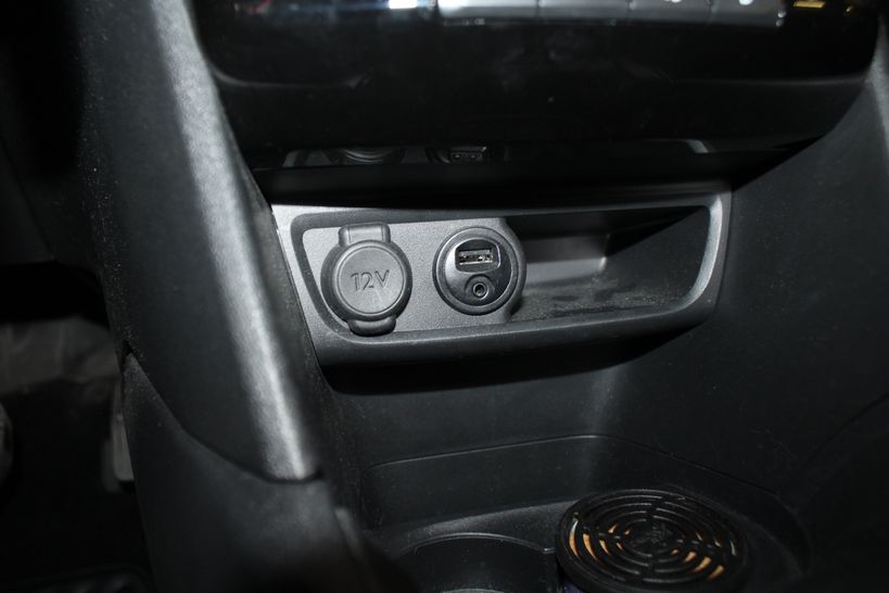 PEUGEOT 208 2015 - Photo n°20