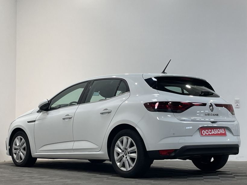 RENAULT MEGANE IV BERLINE 2021 - Photo n°4