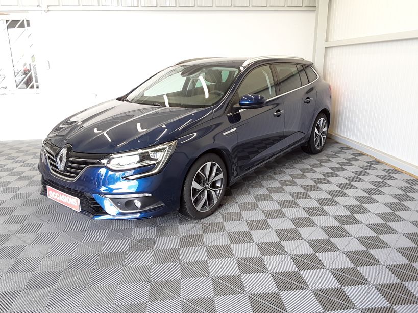 RENAULT MEGANE IV ESTATE 2017 - Photo n°1