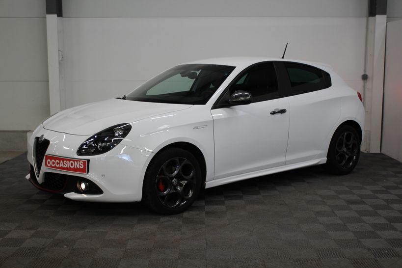 ALFA ROMEO GIULIETTA SERIE 2 2017 - Photo n°1