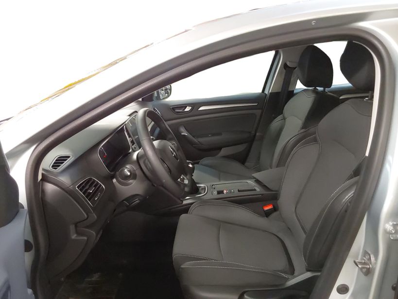 RENAULT MEGANE IV BERLINE 2023 - Photo n°31
