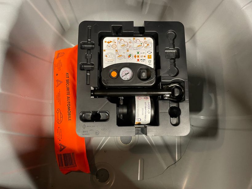 RENAULT CAPTUR 2023 - Photo n°36