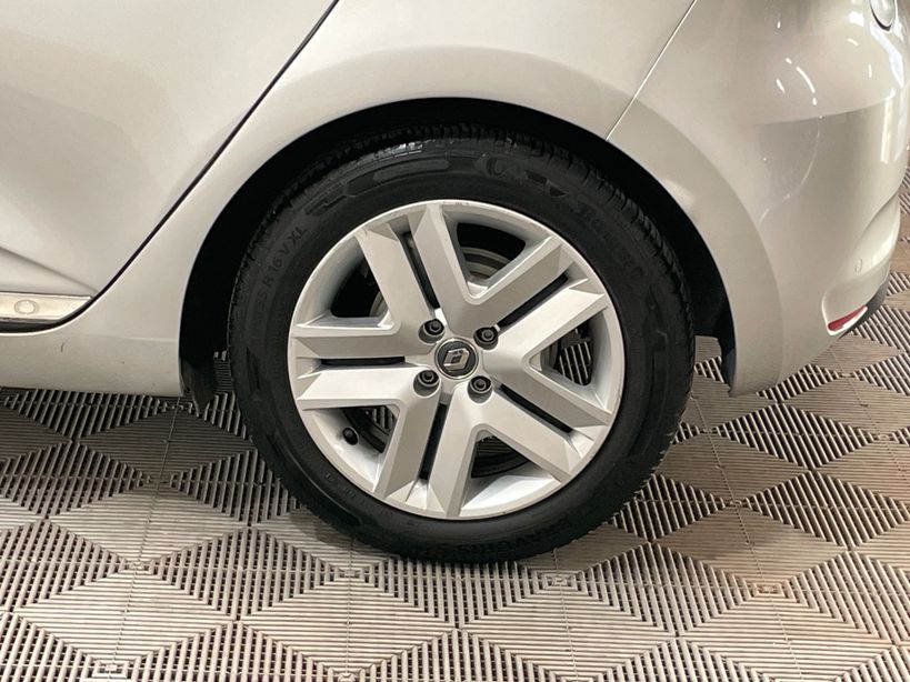 RENAULT CLIO V 2021 - Photo n°25