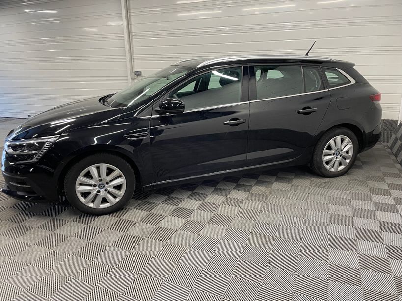 RENAULT MEGANE IV ESTATE 2021 - Photo n°4