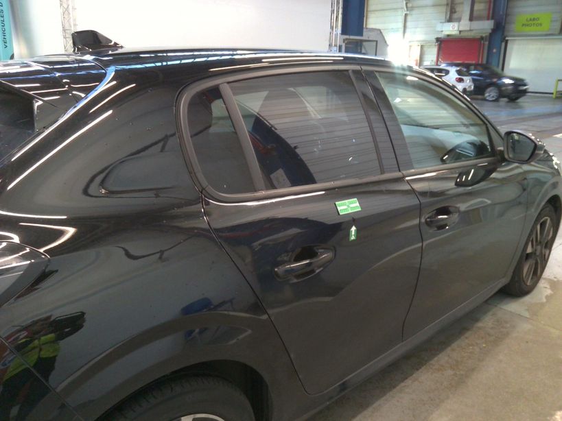 PEUGEOT 208 2024 - Photo n°3